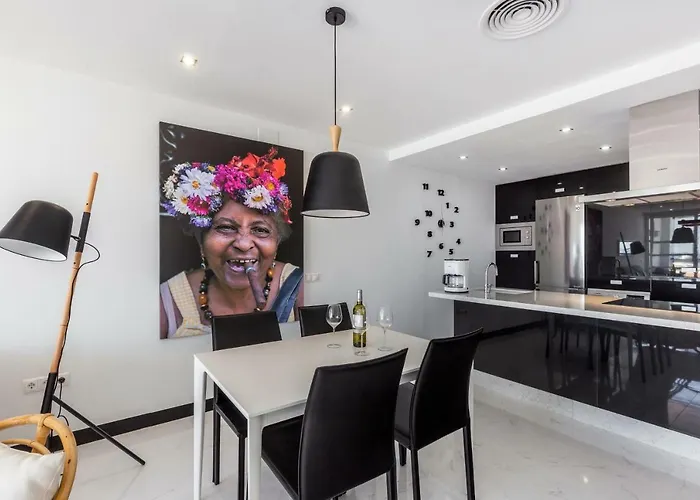 Apartment Luxury Holiday In Puerto Banus Marina With Sea Views